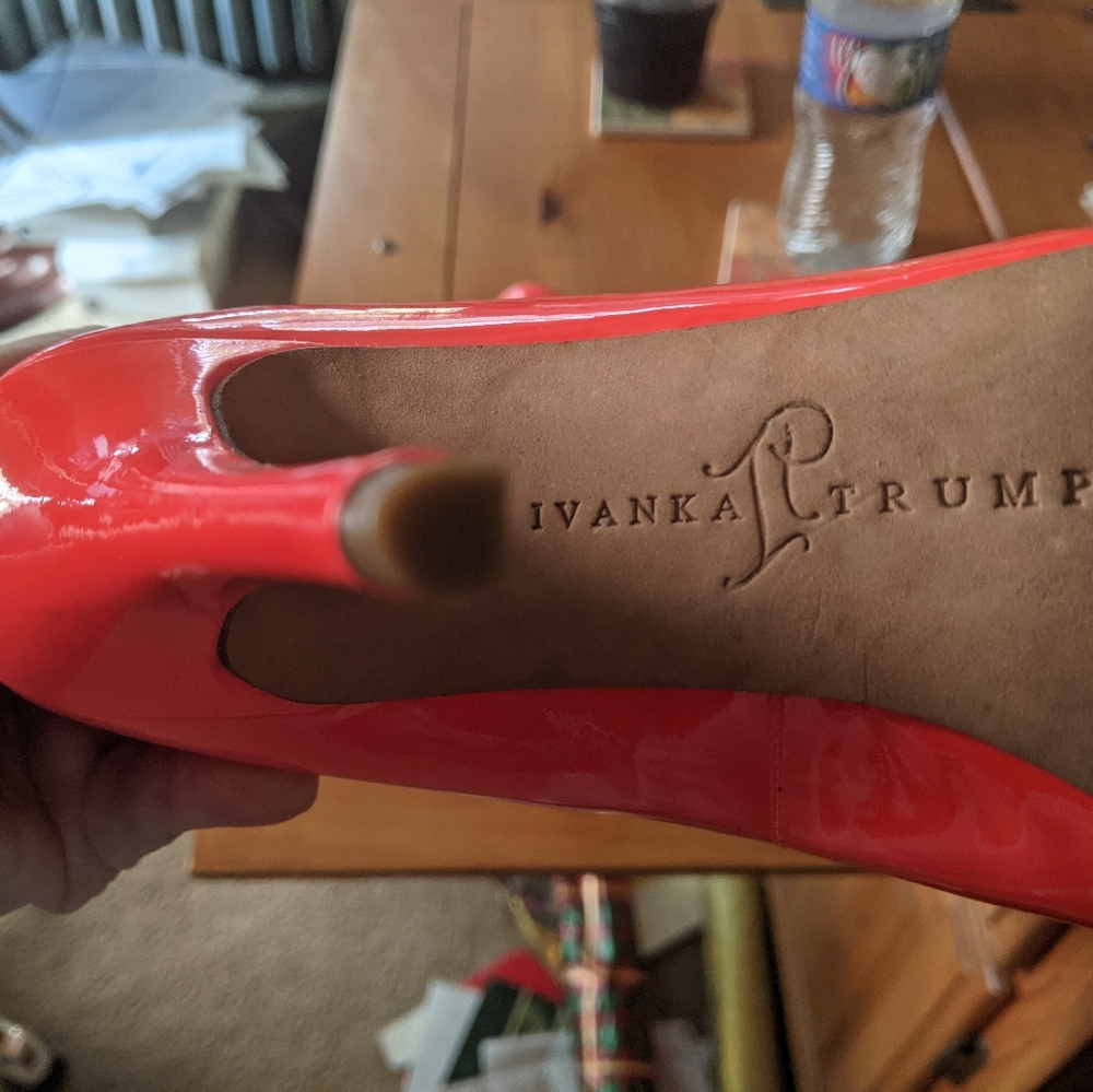 Ivanka Trump pump